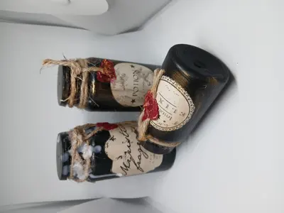 Rosa Wichteltür mit Miniaturkranz